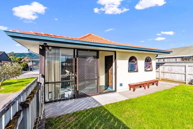 1/118 Hillcrest Road Raumati Beach_2