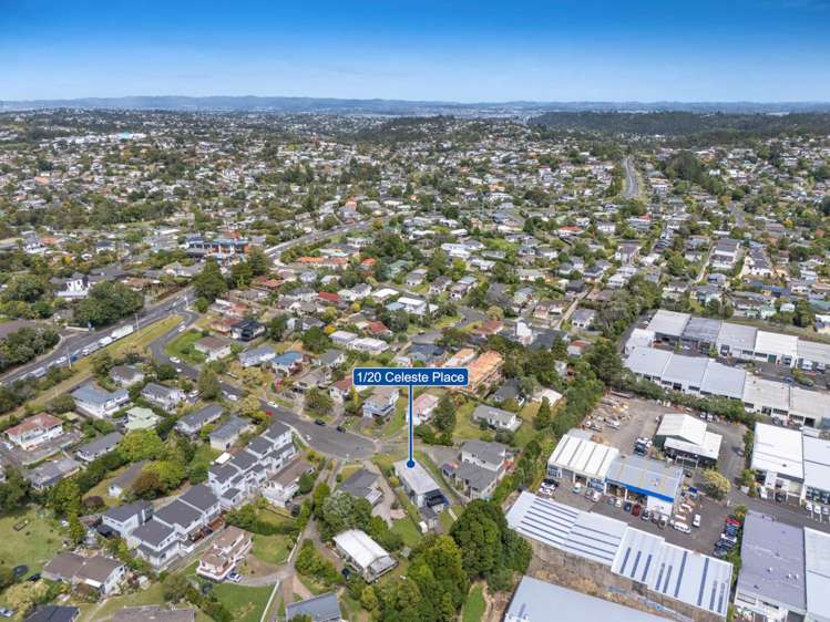 1/20 Celeste Place Totara Vale_12