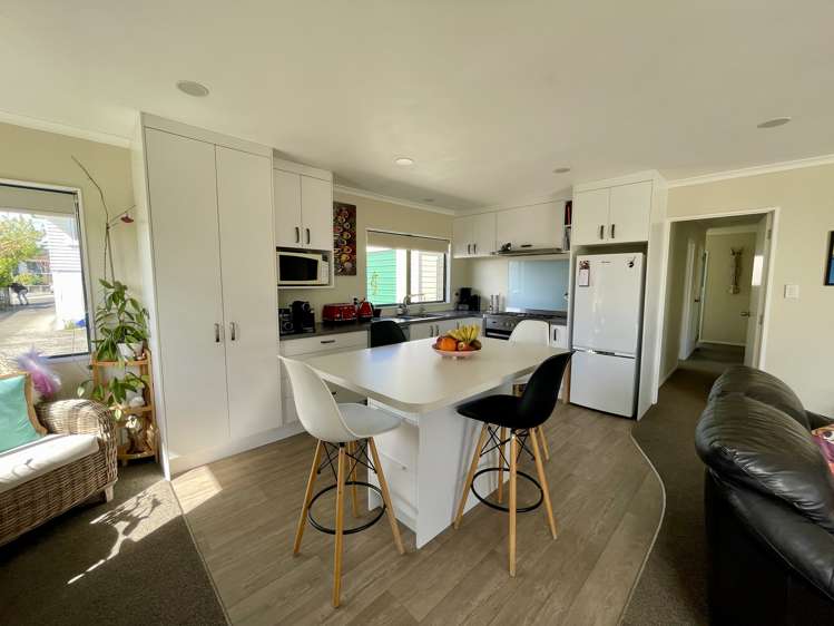 16B Manson Street Greerton_9