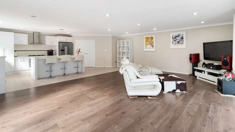 8 Wychwood Avenue Henderson_21