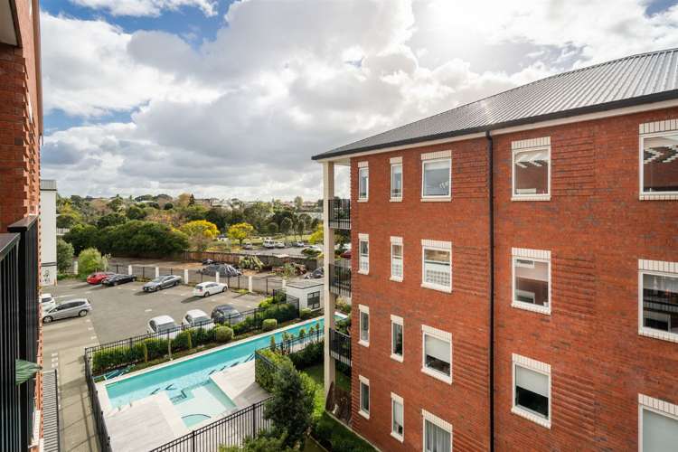302/1a Soljak Place Mount Albert_6