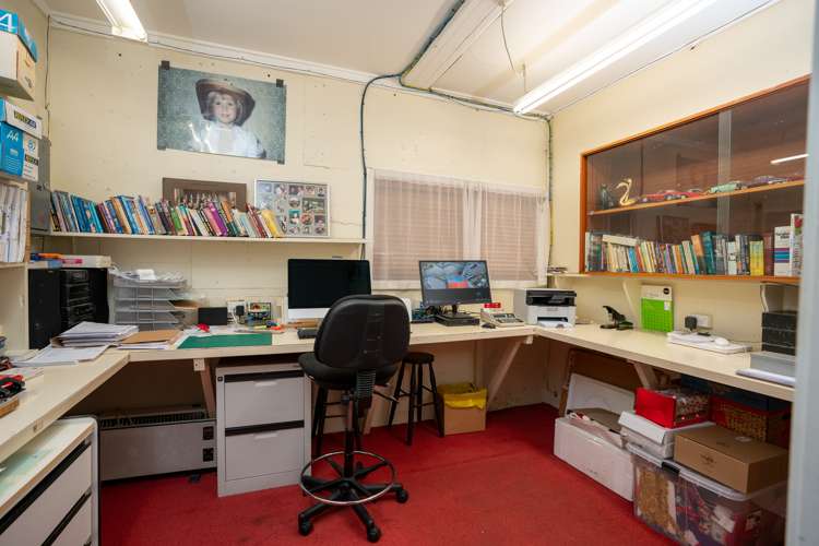 14 Cavendish Square Strathmore Park_16