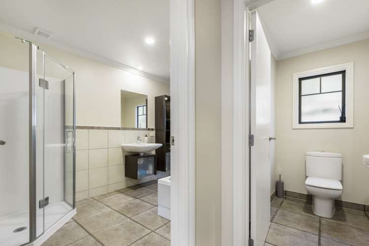 241 East Coast Road Mairangi Bay_14