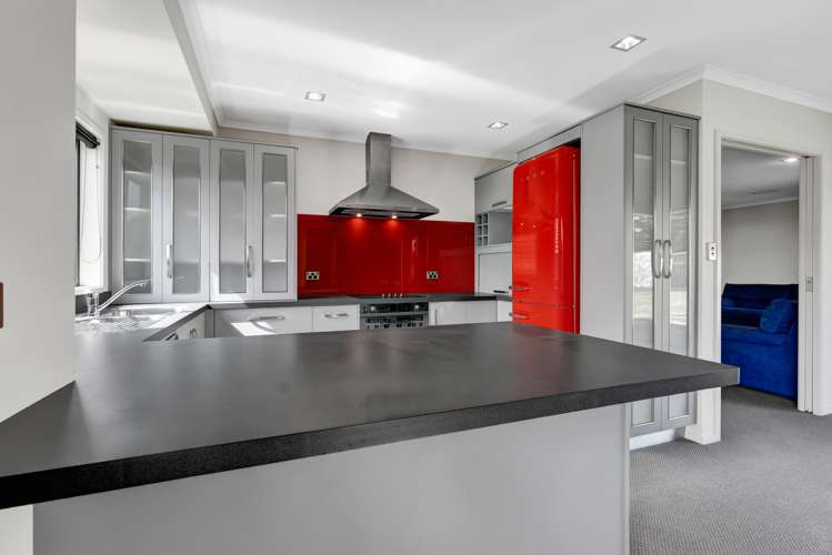 4 Becklands Place Inglewood_13