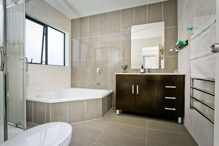 62 Laurel Oak Drive Schnapper Rock_14