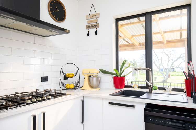 4947a State Highway 2 Ngatea_11