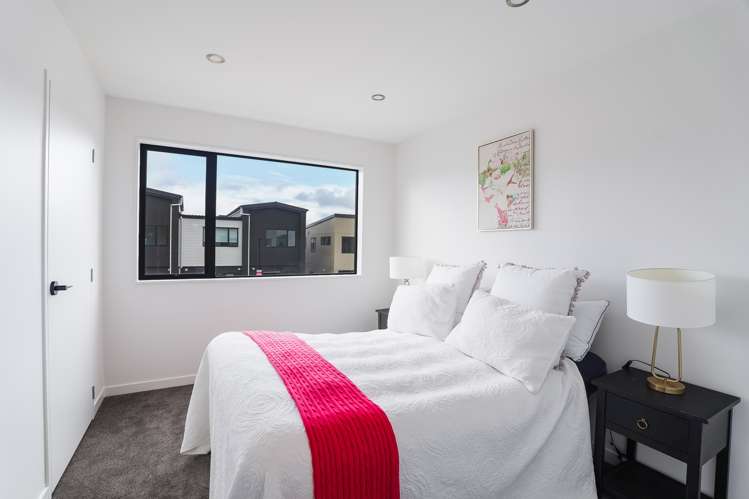 40 Kiato Lane Flat Bush_17