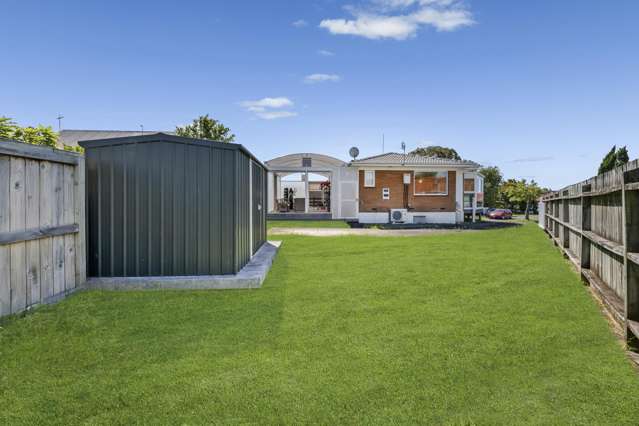 Renovated Brick & Tile: Marina Lifestyle