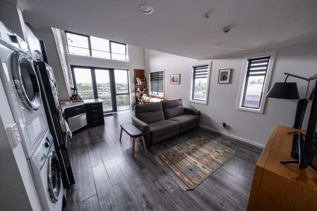 2N/12 Charles Street 1728_2