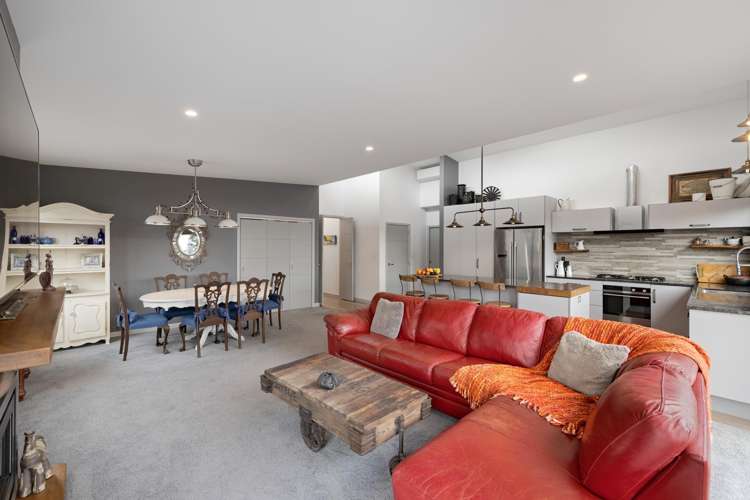 62F Grace Road Avenues_10