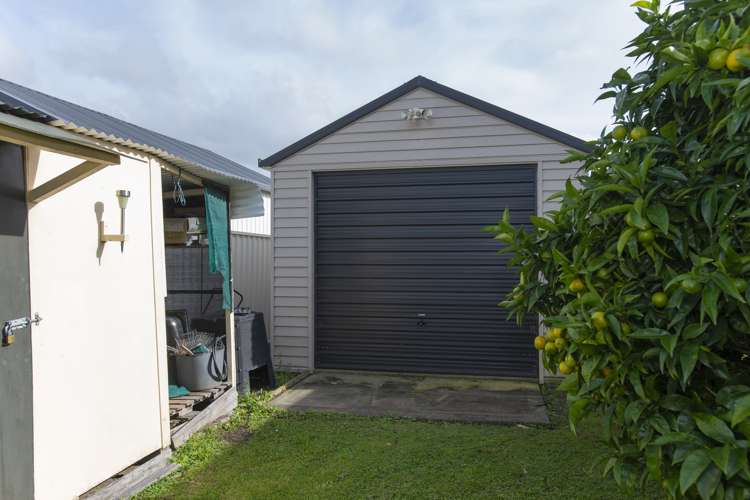 11 Pohutukawa Grove Lytton West_17