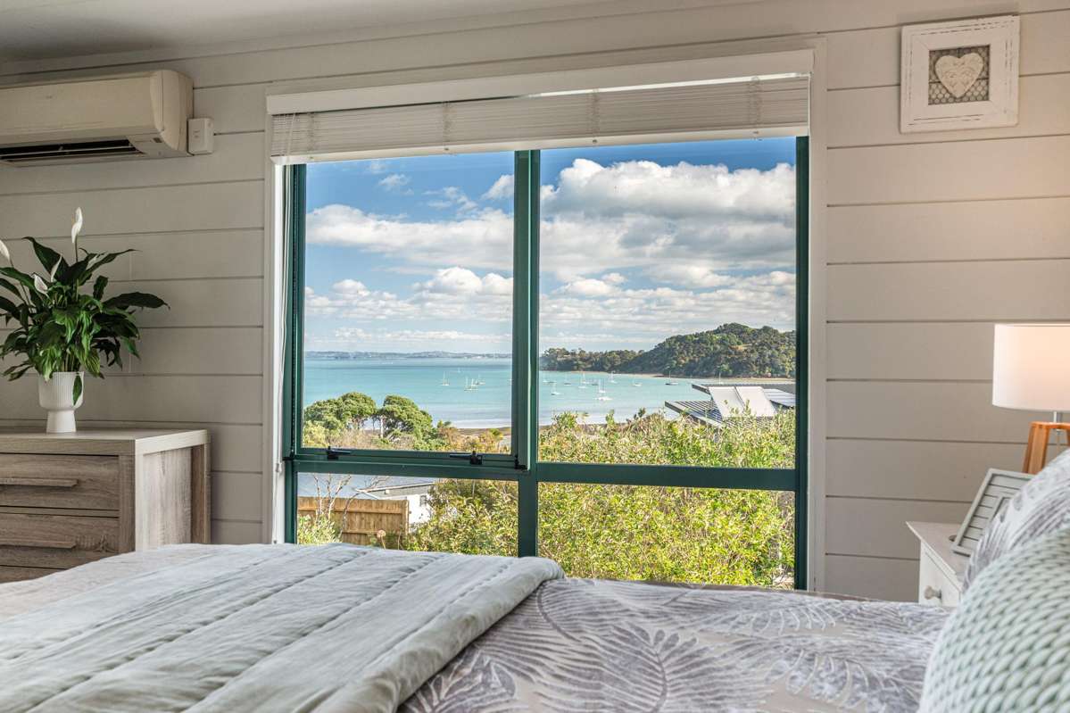 18 Huia Street_5
