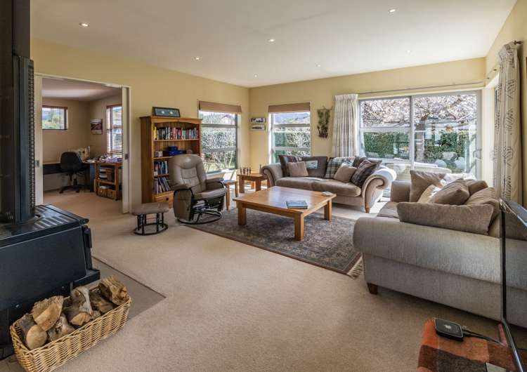 4 Ribbonwood Avenue Albert Town_7