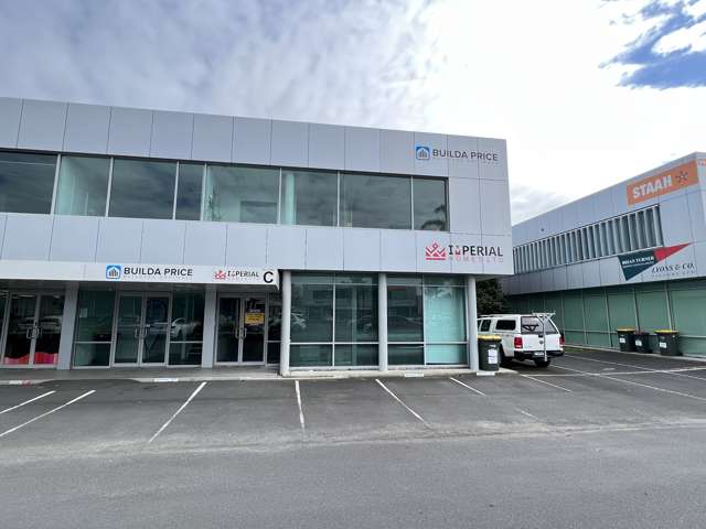 2C/27-29 William Pickering Drive Albany_1