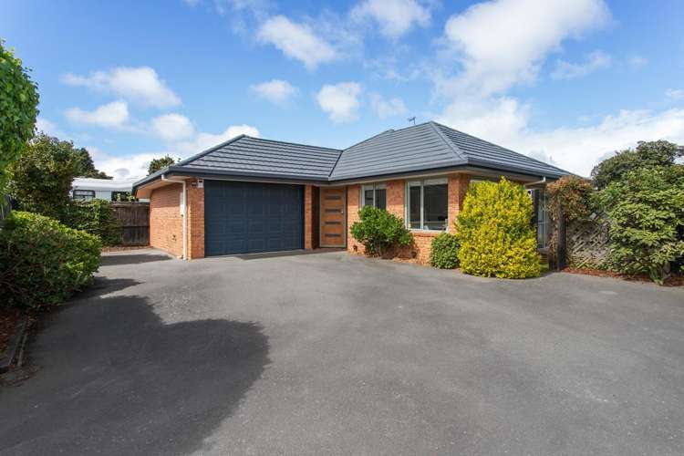 2/7 Worthy Street Ilam_11