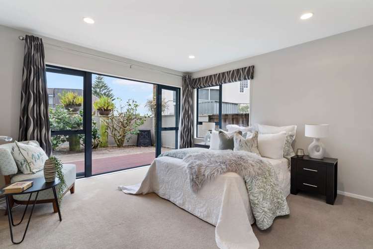 2/4 Rogers Avenue Eastern Beach_16