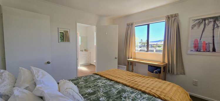 24a Cron Street Franz Josef Glacier_7