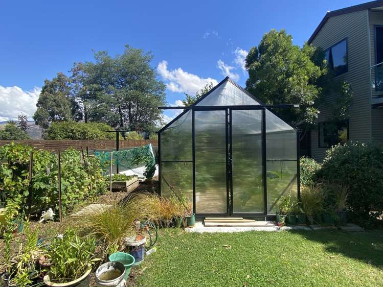 6 Ewing Place Albert Town_15