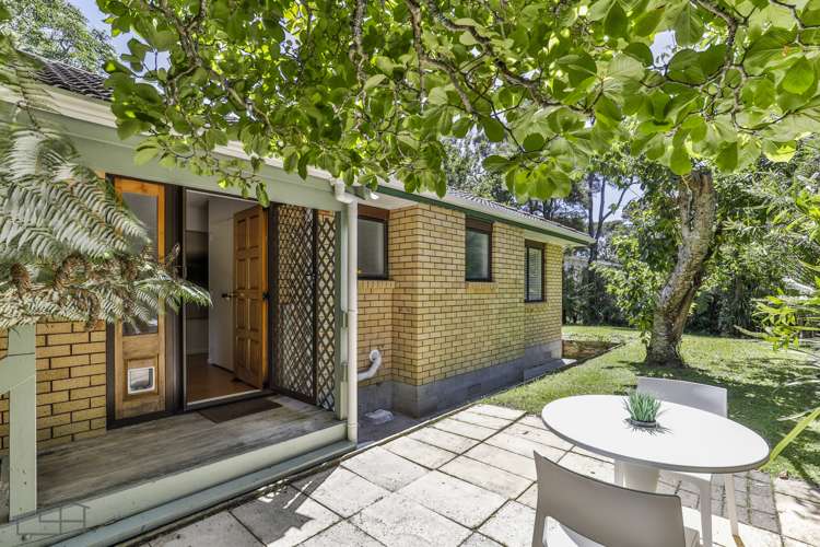 11 Woodfern Crescent Titirangi_17