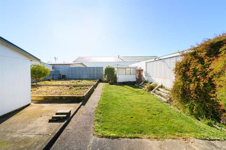 27 Lower High Street Marton_22