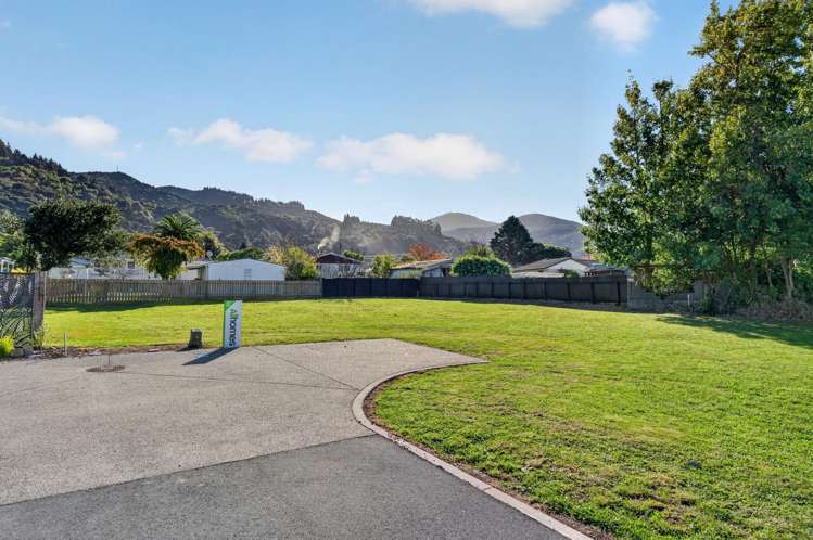 2 Lyttle Way Featherston_10