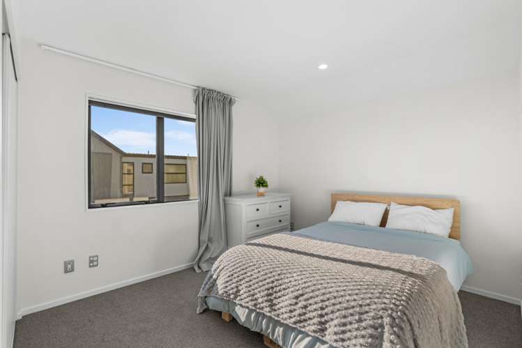 2/38 Brockworth Place Riccarton_6