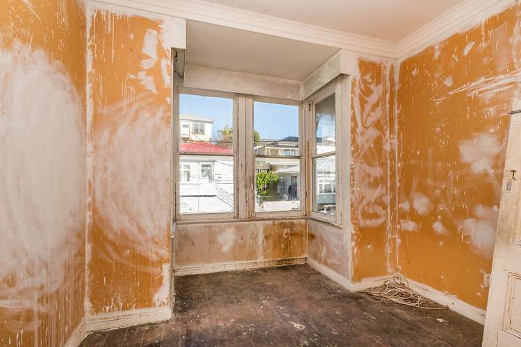 7 Rixon Grove Mount Victoria_9