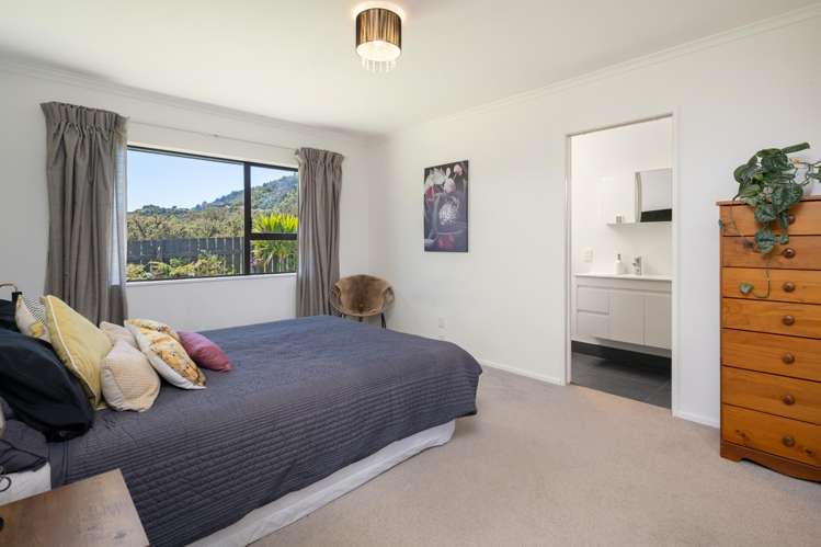 108 Moana View Road Waikawa Bay_10