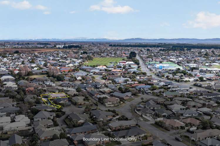 8 Ronald George Place Parklands_25