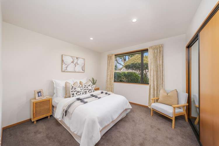 2 Springvale Gardens Harewood_10