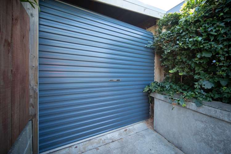 200 Saint Vincent Street Toi Toi_21