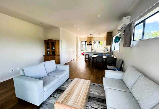 2/11 Karamu Street Te Atatu Peninsula_4