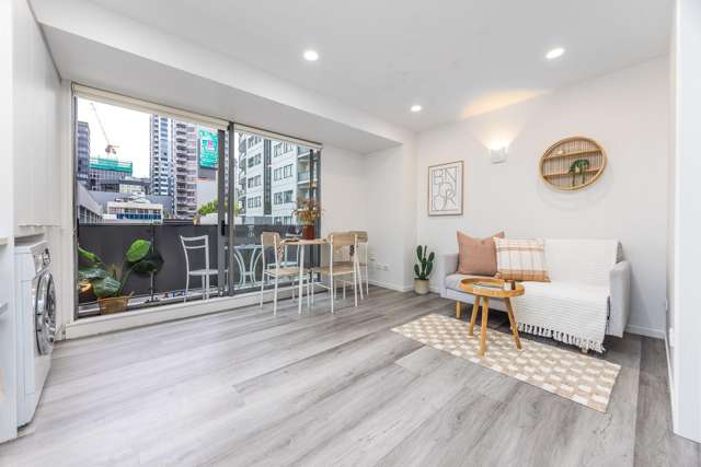307/17 Vogel Lane Auckland Central_4