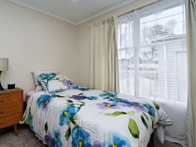 81 Tirimoana Road Te Atatu South_8