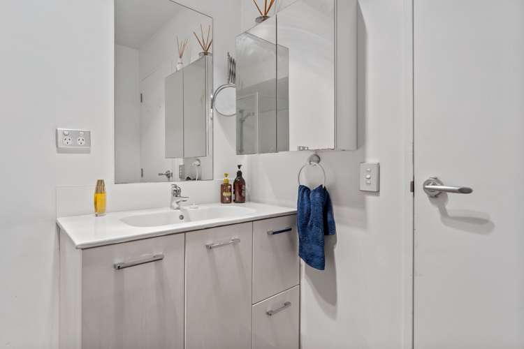 98b Michael Jones Drive Flat Bush_16