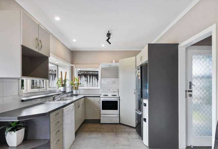 16 Red Hill Road Papakura_2