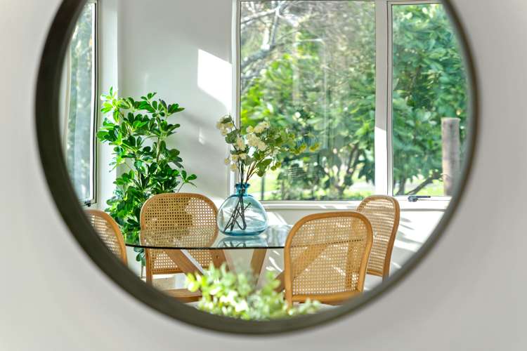 2/142 Archers Road Glenfield_8