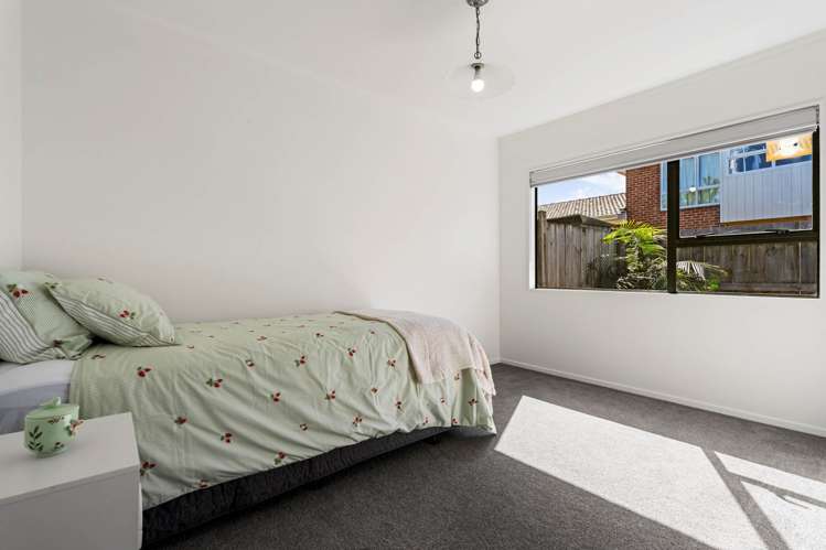 4/26 Inverness Road Browns Bay_17