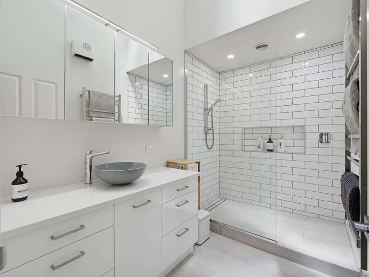 5 Elmbridge Place Owhata_18