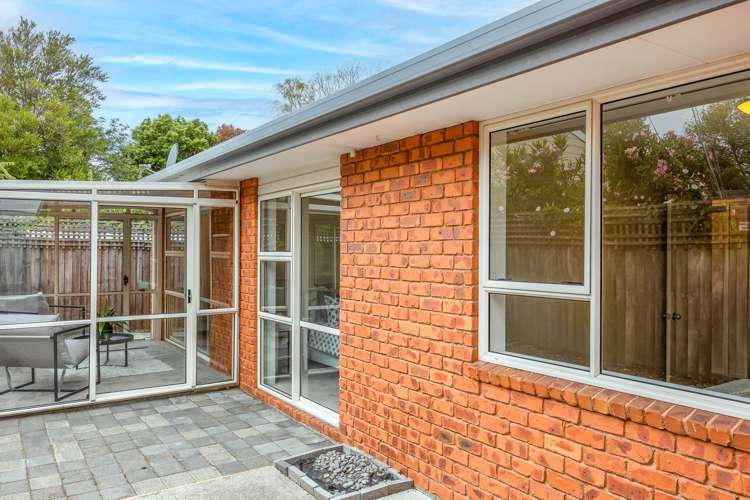 2/118 Aorangi Road Bryndwr_12