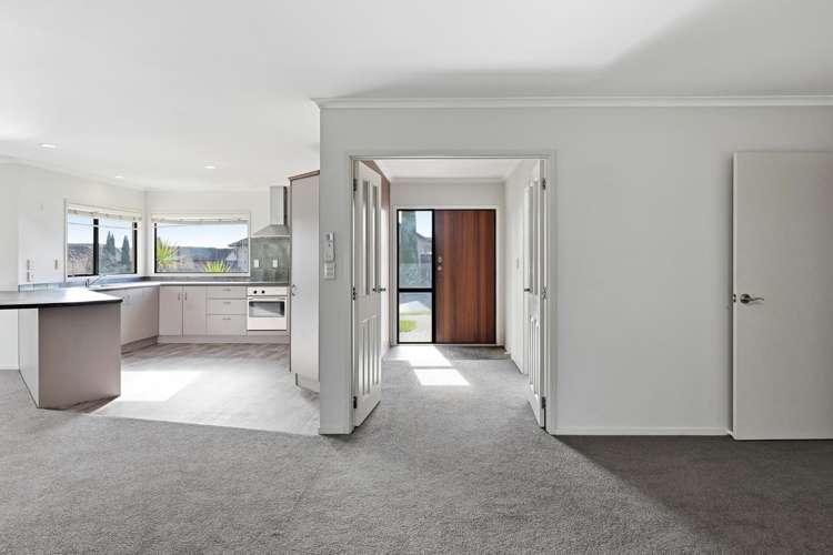 4 Owhatiura Drive Lynmore_9