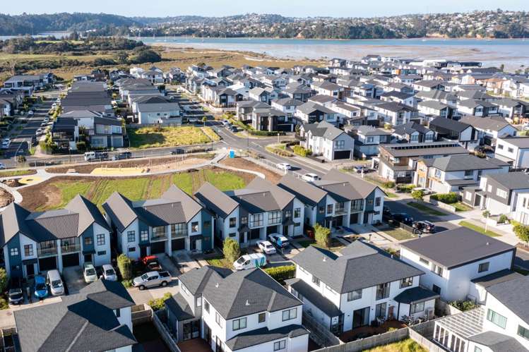 13 Irving Place Hobsonville_19