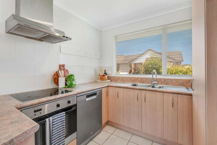 8/262 Centreway Road Orewa_7