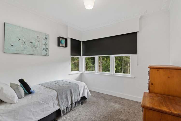 237 Woodlands Park Road Titirangi_12