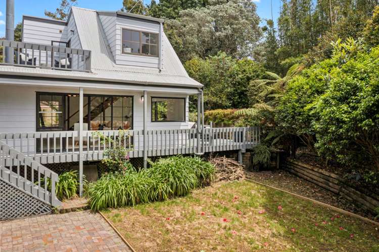 28 Longfellow Parade Glen Eden_23