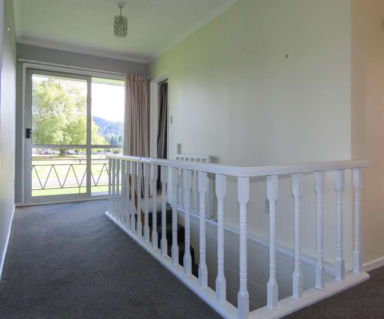 7 Crampton Road Reefton_14