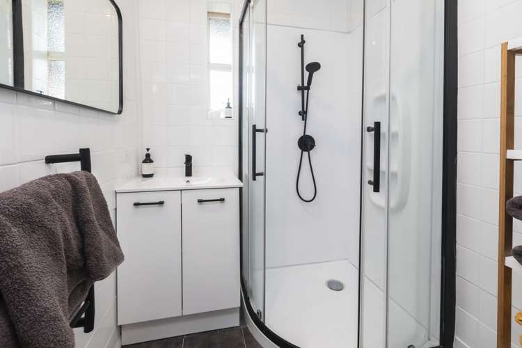 1 Eden Place Bryndwr_9