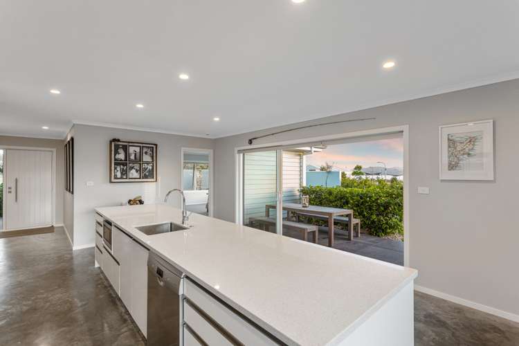 1 Charles Street Ohope_6