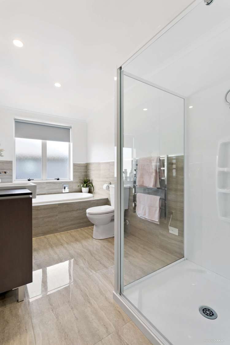 99 Mackay Drive Greenhithe_14