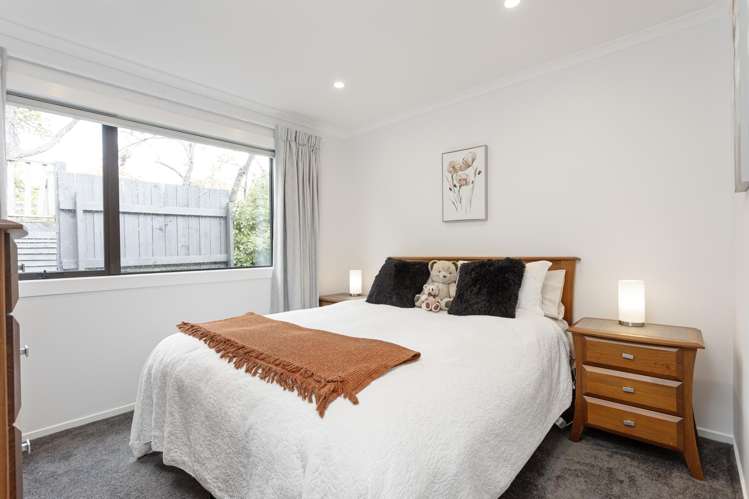 215 Bay View Road St Clair_21